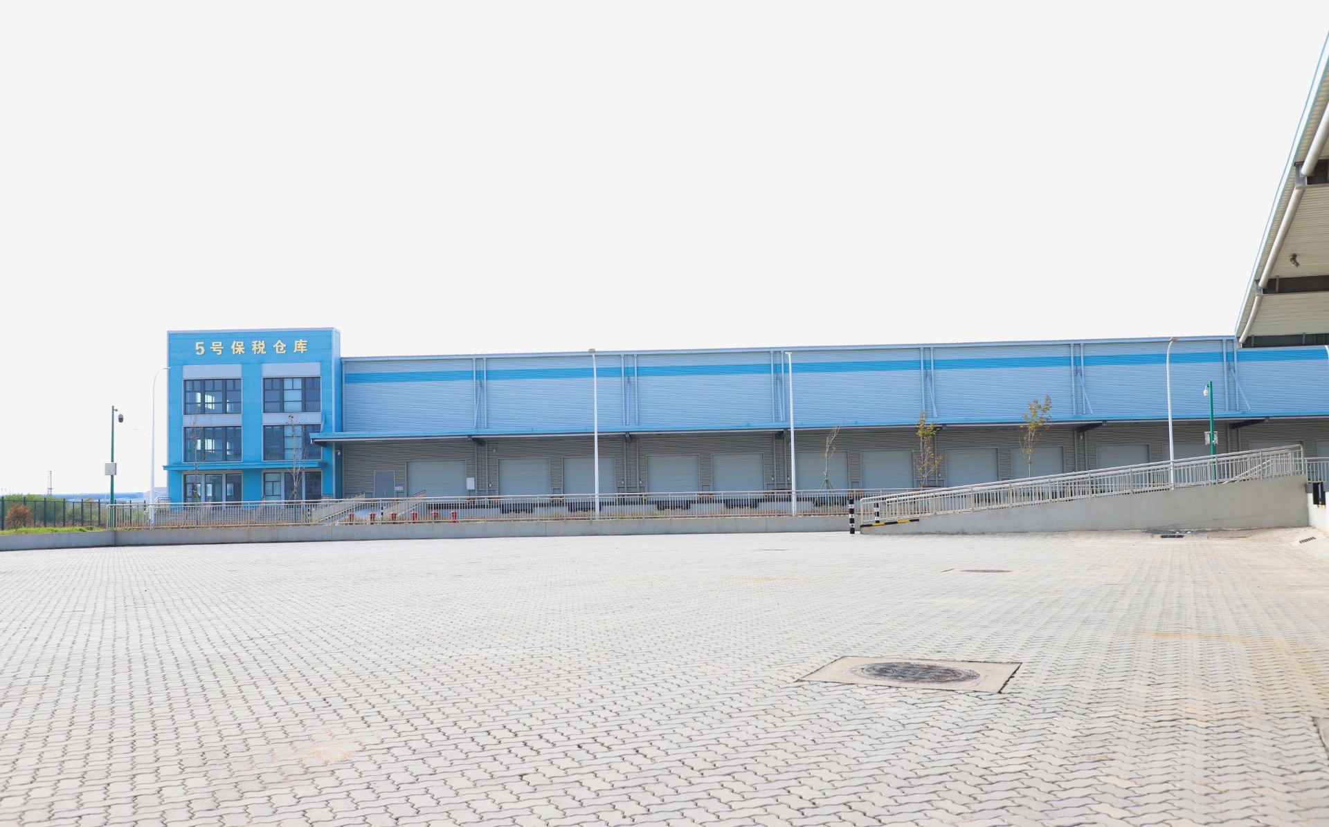 1730251750575346.jpg 排序4圖:5號(hào)保稅倉(cāng)庫(kù).jpg